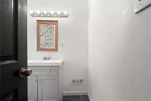 1322 Thurgood St SW, Atlanta, GA 30314 - Photo 32