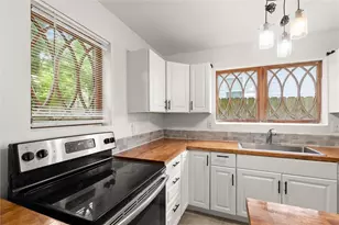 1322 Thurgood St SW, Atlanta, GA 30314 - Photo 6