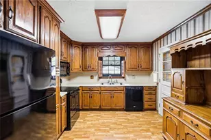 1833 Poinsettia Dr, Marietta, GA 30062 - Photo 30