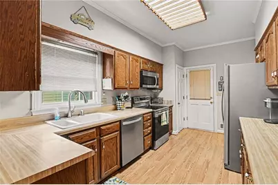 7370 Talbot Colony, Atlanta, GA 30328 - Photo 8