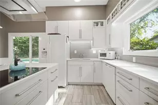 4136 Lakeshore Way, Marietta, GA 30067 - Photo 14