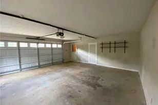 1405 Glenfield Dr, Lawrenceville, GA 30043 - Photo 14