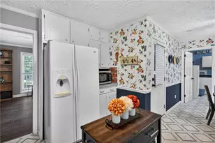2868 Hickory Ln, Snellville, GA 30078 - Photo 12