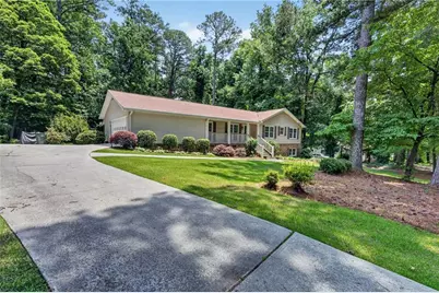 2868 Hickory Lane, Snellville, GA 30078 - Photo 2