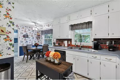 2868 Hickory Lane, Snellville, GA 30078 - Photo 10