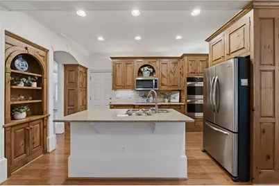 1204 Woodlawn Drive NE, Marietta, GA 30068 - Photo 18