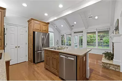 1204 Woodlawn Drive NE, Marietta, GA 30068 - Photo 20