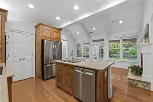 1204 Woodlawn Dr NE, Marietta, GA 30068 - Photo 20