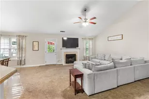 122 Bower Ct, Winder, GA 30680 - Photo 4