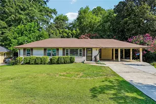 2410 Arrow Cir, Atlanta, GA 30341 - Photo 2