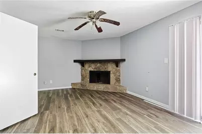 5389 Martins Crossing Road, Stone Mountain, GA 30088 - Photo 16