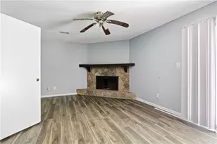 5389 Martins Crossing Rd, Stone Mountain, GA 30088 - Photo 16