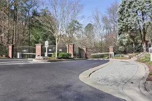 4246 River Green Dr NW, Atlanta, GA 30327 - Photo 4