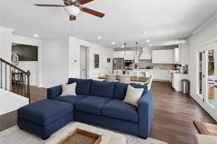113 Vivian Ln, Peachtree City, GA 30269 - Photo 4
