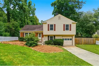 1615 Carrie Farm Court NW, Kennesaw, GA 30144 - Photo 4