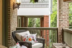 401 Sutherland Pl NE, Atlanta, GA 30307 - Photo 4