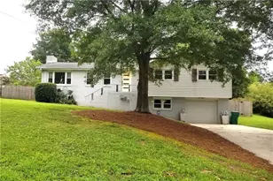 1120 Washington Ave, Woodstock, GA 30188 - Photo 2