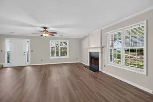 1520 Riverglen Dr, Loganville, GA 30052 - Photo 6