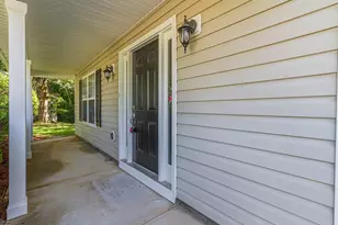 1520 Riverglen Dr, Loganville, GA 30052 - Photo 4