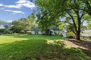 1870 Emerald Dr, Cumming, GA 30040 - Photo 36