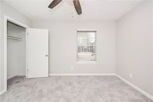 8990 Sterling Ridge Ln, Jonesboro, GA 30238 - Photo 12