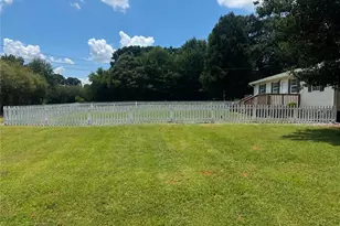 894 Lakeview Dr, Nicholson, GA 30565 - Photo 24