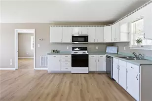 894 Lakeview Dr, Nicholson, GA 30565 - Photo 10