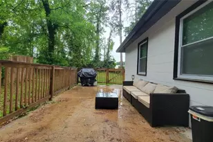 3132 Forrest Hills Dr SW, Atlanta, GA 30354 - Photo 16
