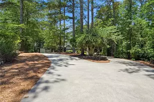 6504 Yacht Club Rd, Flowery Branch, GA 30542 - Photo 4