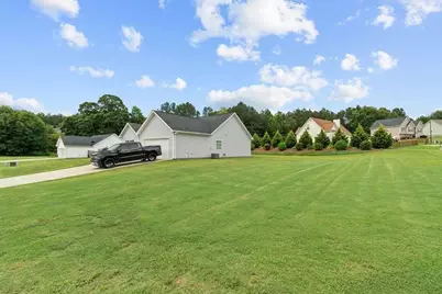 112 Grizzly Trail, Carrollton, GA 30117 - Photo 4
