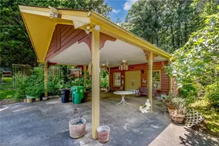2218 Young Rd, Stone Mountain, GA 30088 - Photo 10