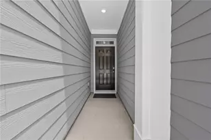 3341 Greyton Dr, Buford, GA 30519 - Photo 4