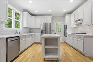 355 Chelsey Ct, Alpharetta, GA 30004 - Photo 10