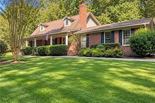403 S Sequoyah Cir NE, Calhoun, GA 30701 - Photo 2