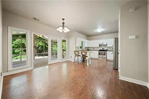 3115 Ivey Oaks Ln, Roswell, GA 30076 - Photo 8