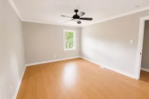 481 Hammond Dr, Atlanta, GA 30328 - Photo 12