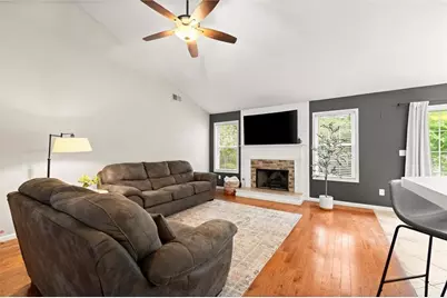 5622 Riverside Walk Drive, Sugar Hill, GA 30518 - Photo 10