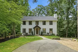 1305 Lake Colony Dr, Marietta, GA 30068 - Photo 10