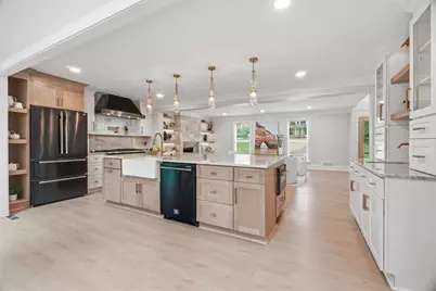 1305 Lake Colony Drive, Marietta, GA 30068 - Photo 32