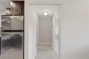 2285 Peachtree Rd NE, Atlanta, GA 30309 - Photo 18