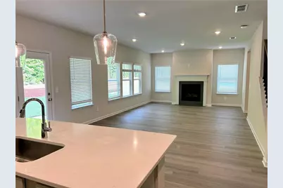7811 Richmond Trail, Fairburn, GA 30213 - Photo 8