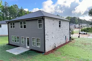 7811 Richmond Trl, Fairburn, GA 30213 - Photo 4