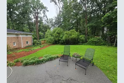 2637 Sunny Lane SE, Marietta, GA 30067 - Photo 10