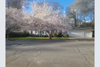 2637 Sunny Lane SE, Marietta, GA 30067 - Photo 2