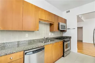 2626 Peachtree Rd NW, Atlanta, GA 30305 - Photo 14