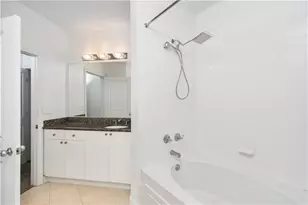 2626 Peachtree Rd NW, Atlanta, GA 30305 - Photo 22
