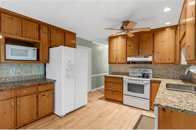 341 Westover Drive, Woodstock, GA 30188 - Photo 10