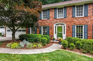 205 Abington Dr, Atlanta, GA 30328 - Photo 2