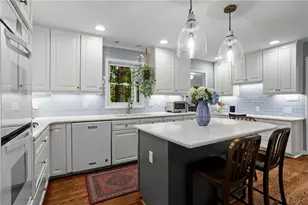 205 Abington Dr, Atlanta, GA 30328 - Photo 10