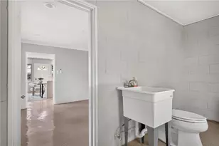 1355 Amanda Cir, Decatur, GA 30033 - Photo 38